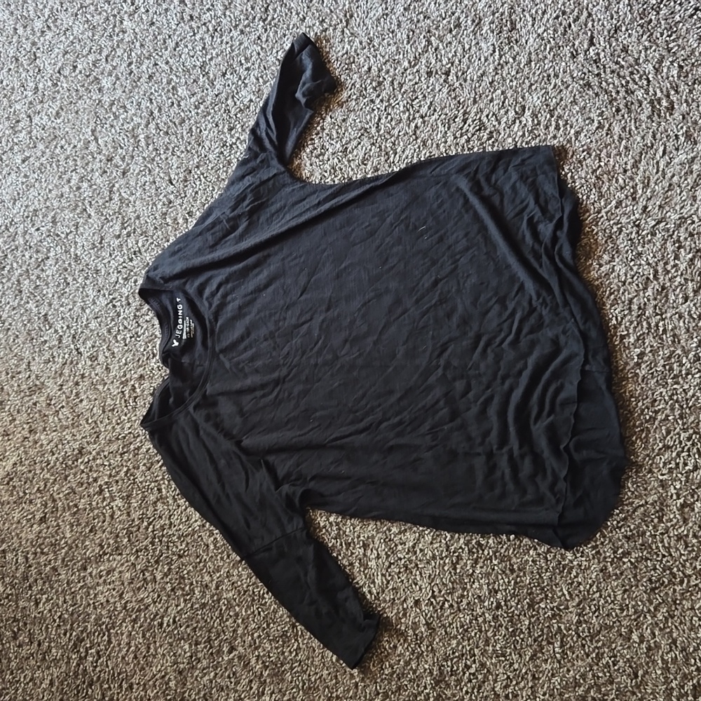 Black t shirt